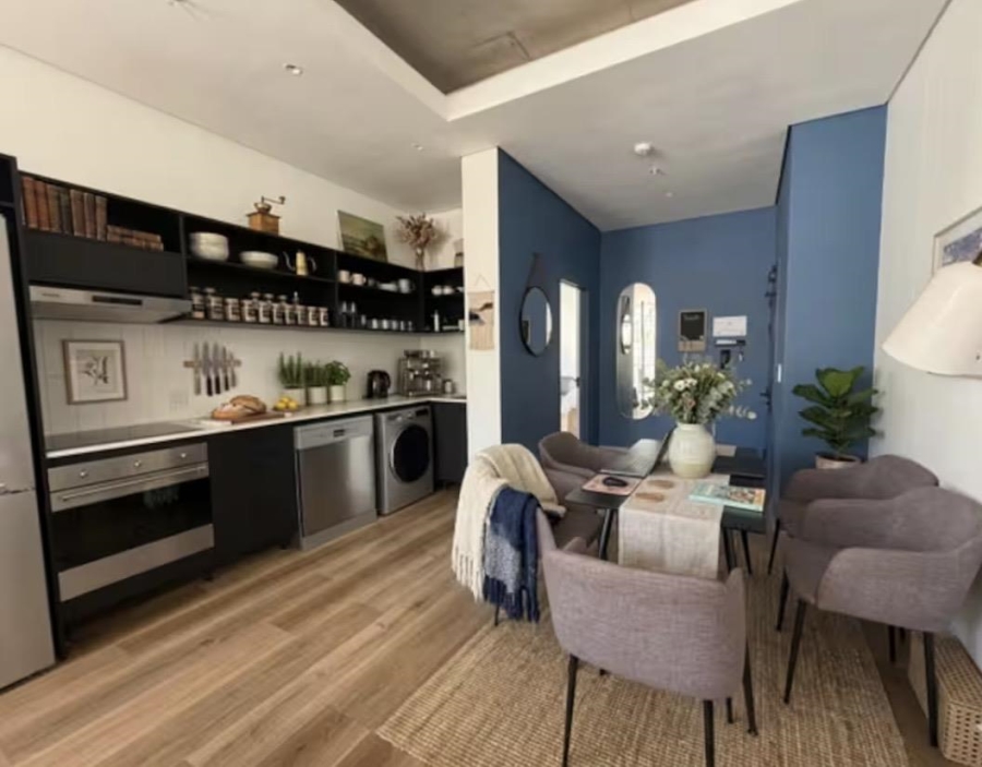 To Let 2 Bedroom Property for Rent in Sea Point Western Cape